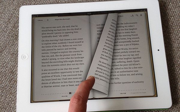 Электронная книга имитирует перелистывание бумажной