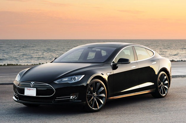 Новый автомобиль Tesla Model S