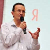 Александра Садовского ( руководитель веб-поиска Яндекс),